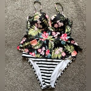 Swimsuit set size M